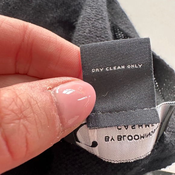 C by Bloomingdale's Scarf Womens OS Black 100% Cashmere Knit Wrap Scarf - Picture 4 of 6